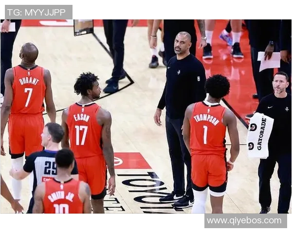 三分10中0 + 控卫转型失利!阿门该拿顶薪吗?火箭续约陷两难